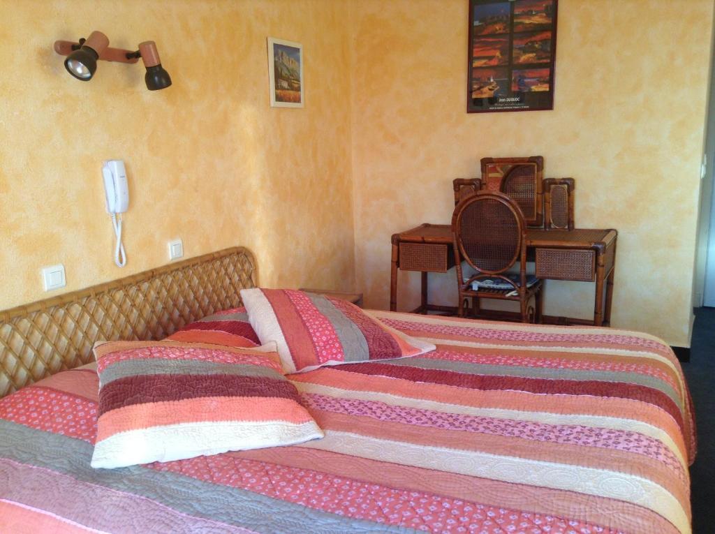 Hotel La Caravelle Fréjus Esterno foto
