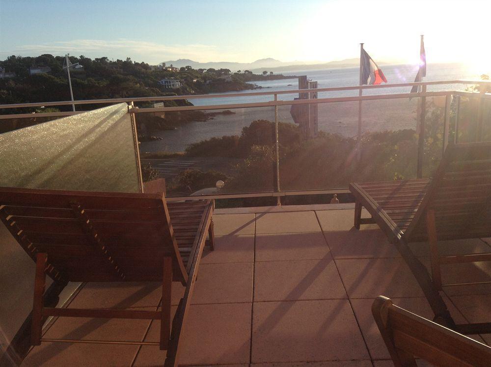 Hotel La Caravelle Fréjus Esterno foto